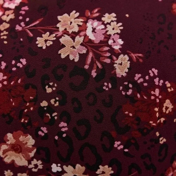 Torrid Burgundy Chiffon Tunic Hi-Low Floral/Animal Print Top 00 - Picture 4 of 6